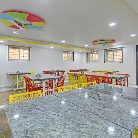 Collection O Sairaj Lodging & Boarding Hotel Shikrapur Exterior photo